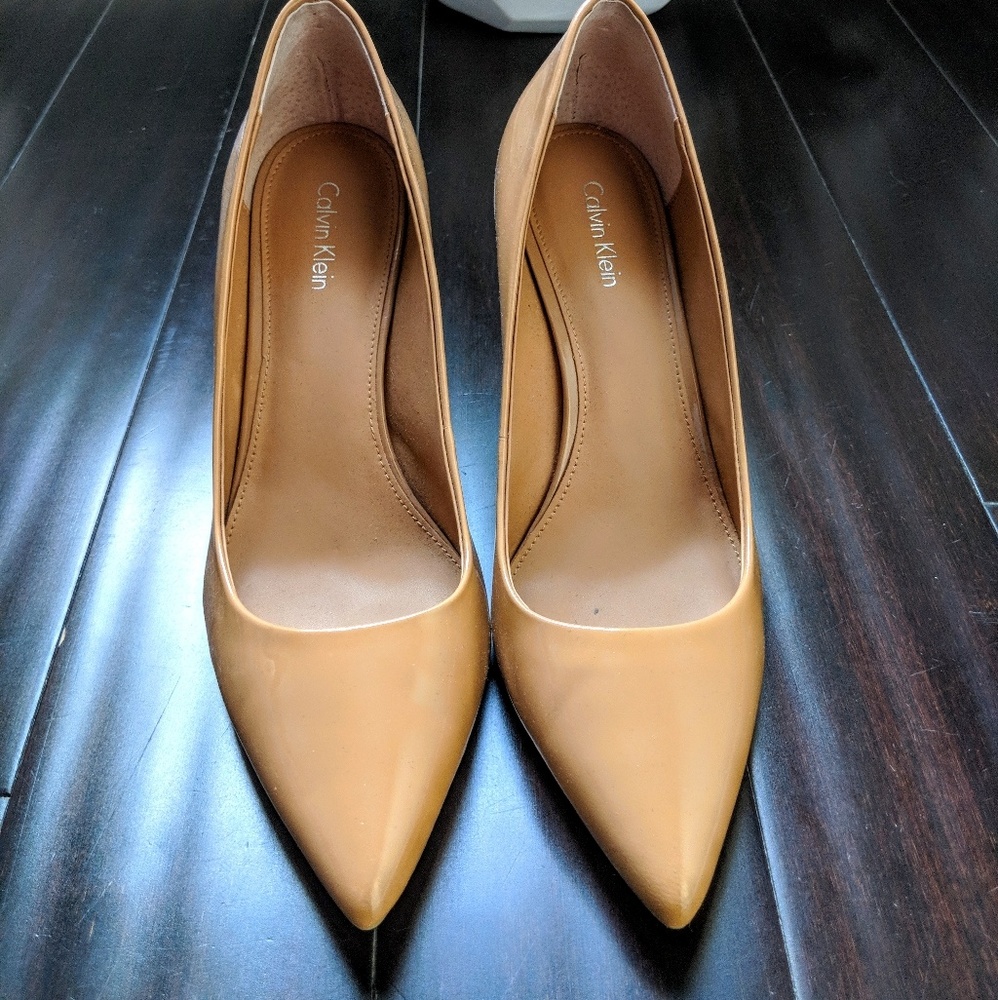 Calvin Klein camel colored high heels size 8
